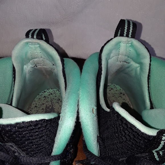 Nike Little Posite One 'Easter' Kids Shoe - Picture 10 of 11